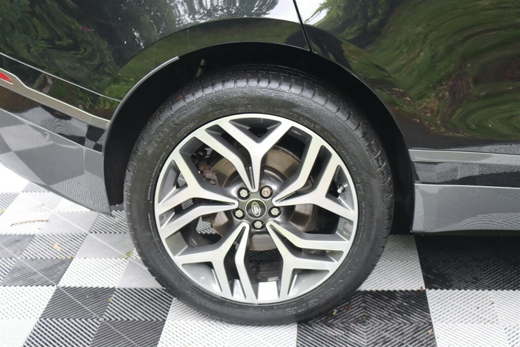 Land Rover Range Rover Velar Core White #38
