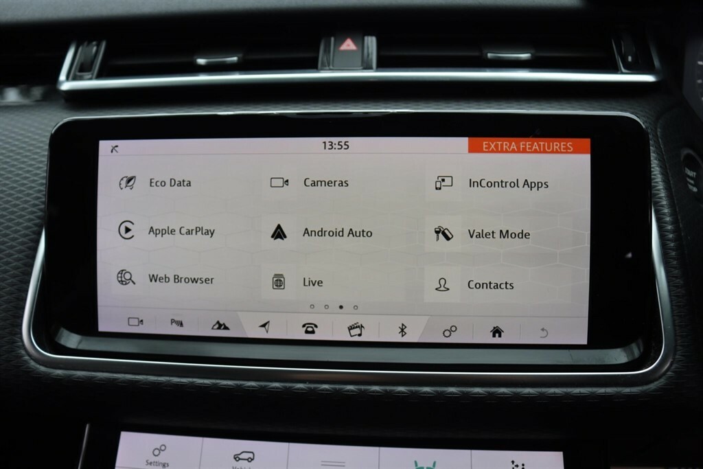 Land Rover Range Rover Velar Core White #26