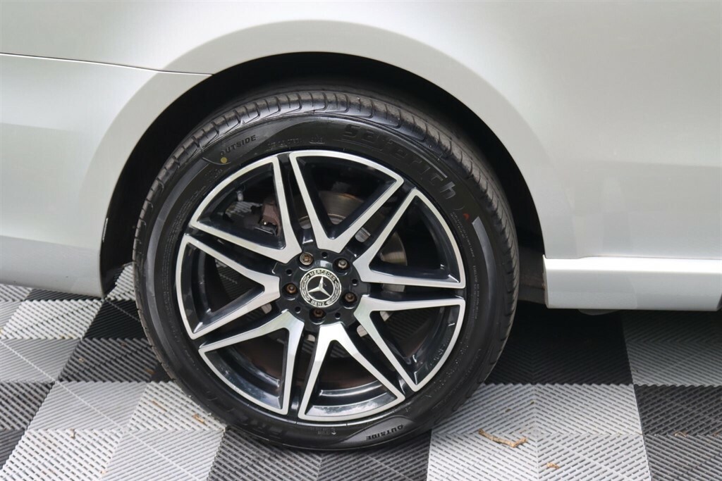 Mercedes-Benz V Class 2L Sport Black #25
