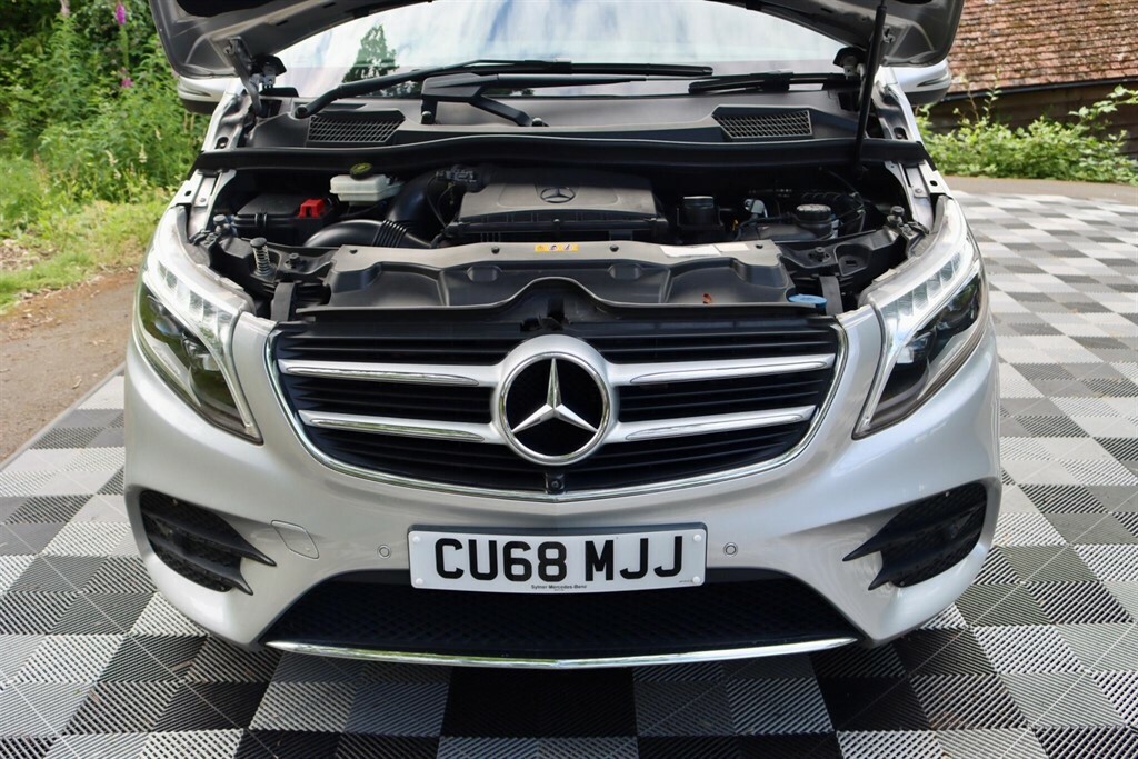 Mercedes-Benz V Class 2L Sport Black #27