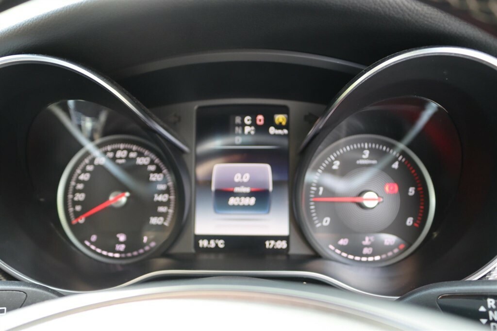 Mercedes-Benz V Class 2L Sport Black #33