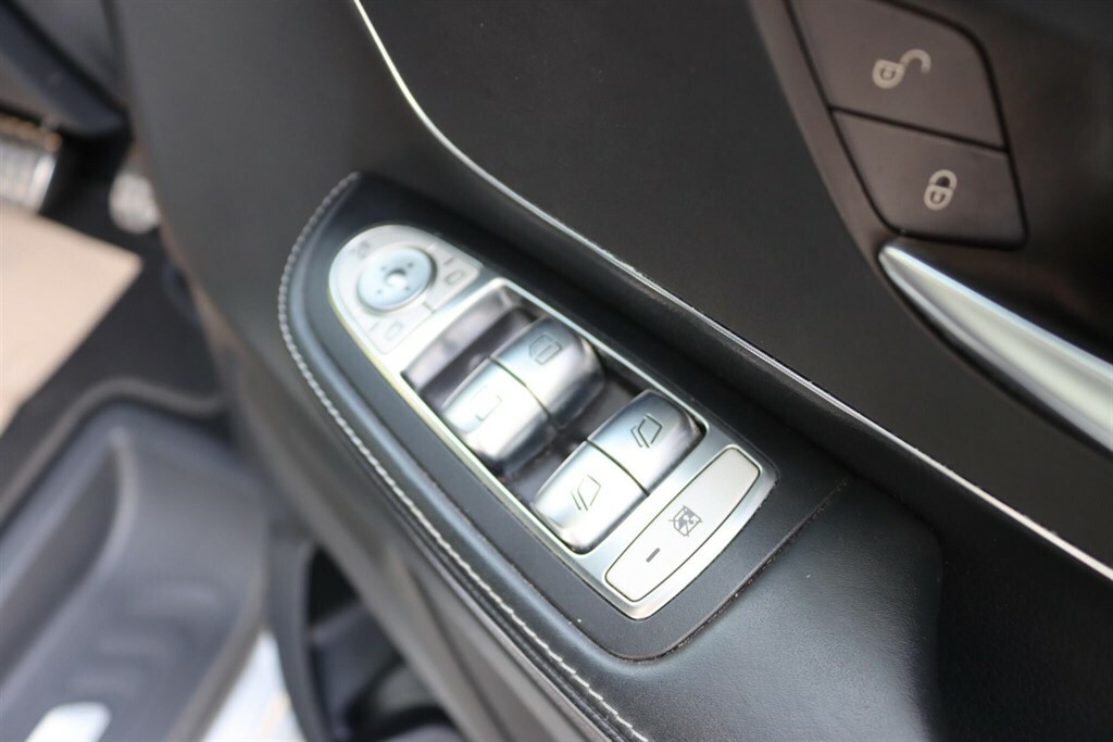 Mercedes-Benz V Class 2L Sport Black #39