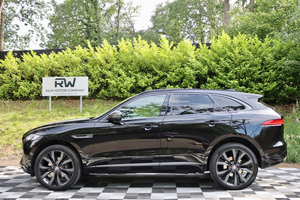 Jaguar F-Pace 2.0 P300 300 Sport Awd Euro 6 Ss Black