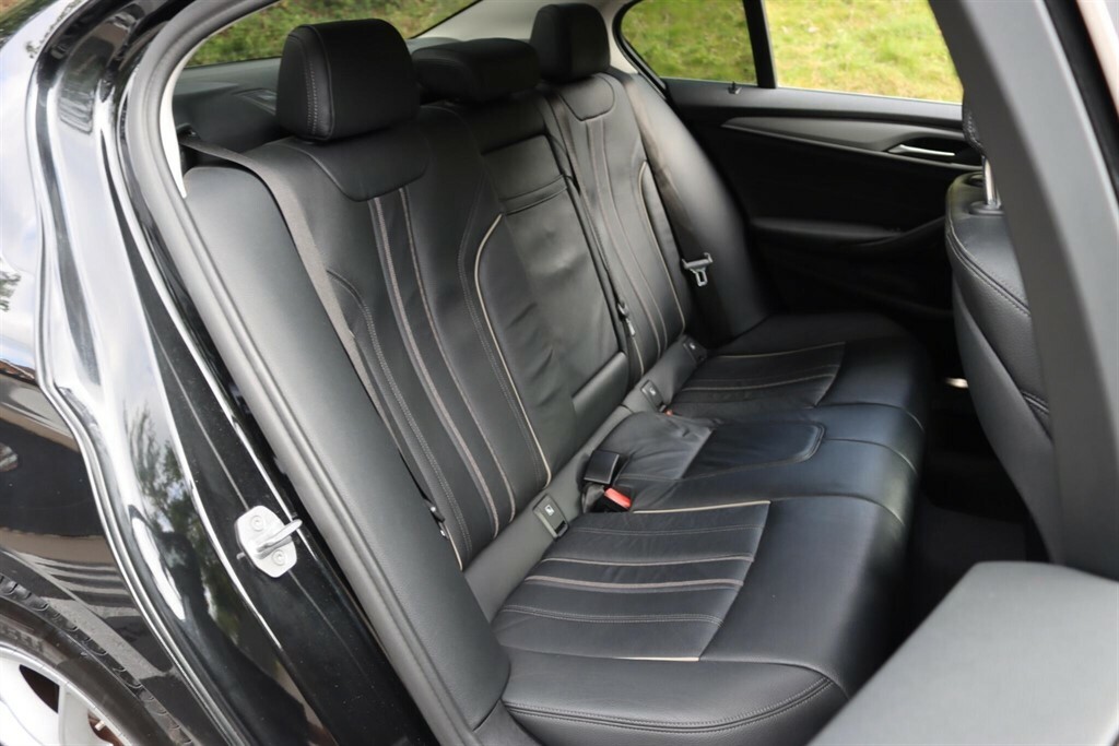 BMW 5 Series 2.0 520I Mht Se Steptronic Euro 6 Ss Black #6
