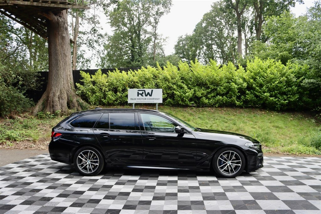 BMW 5 Series 530E M Sport Black #13