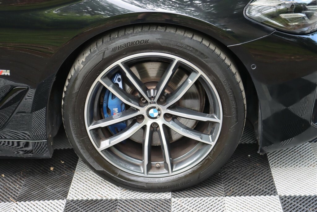 BMW 5 Series 530E M Sport Black #38