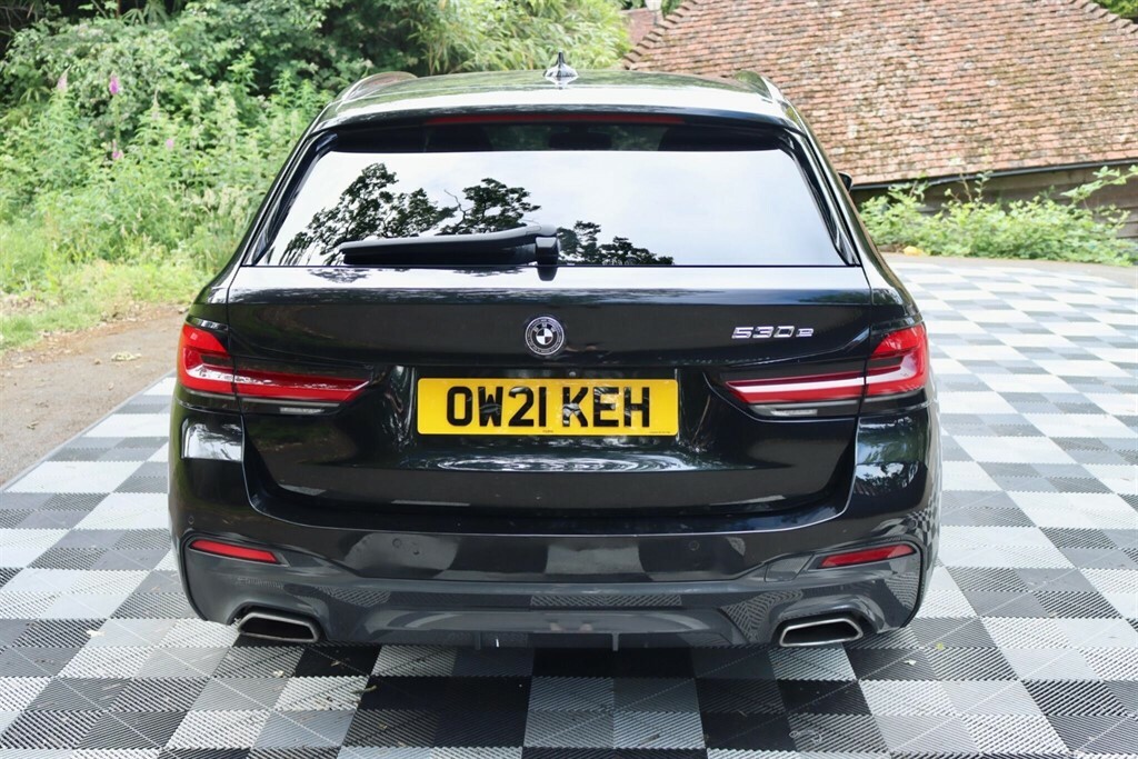 BMW 5 Series 530E M Sport Black #15