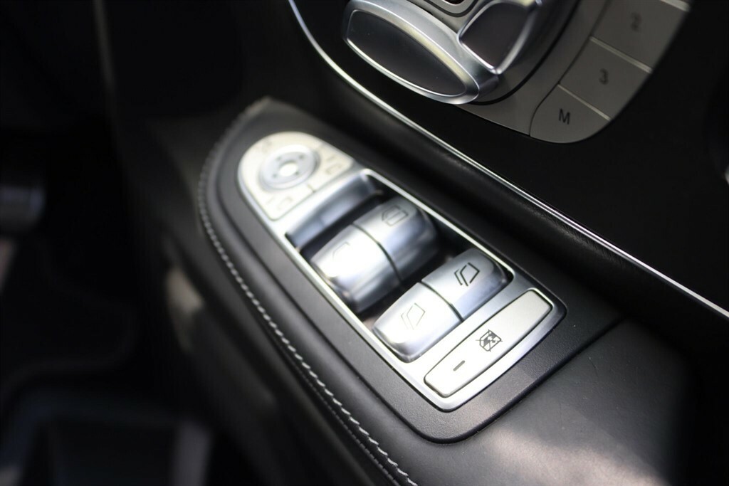 Mercedes-Benz V Class 2.2 V250d Amg Line Black #37