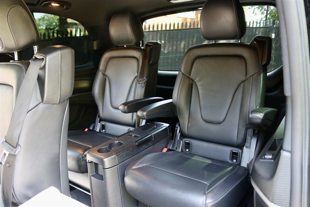 Mercedes-Benz V Class 2.2 V250d Amg Line Black #7