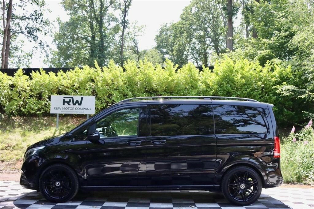 Mercedes-Benz V Class 2.0 D Amg Line G-tronic Euro 6 Ss 7 Seat Black