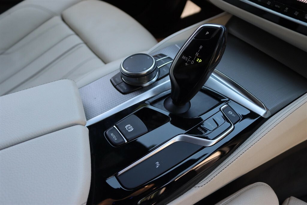 BMW 5 Series  Black #22