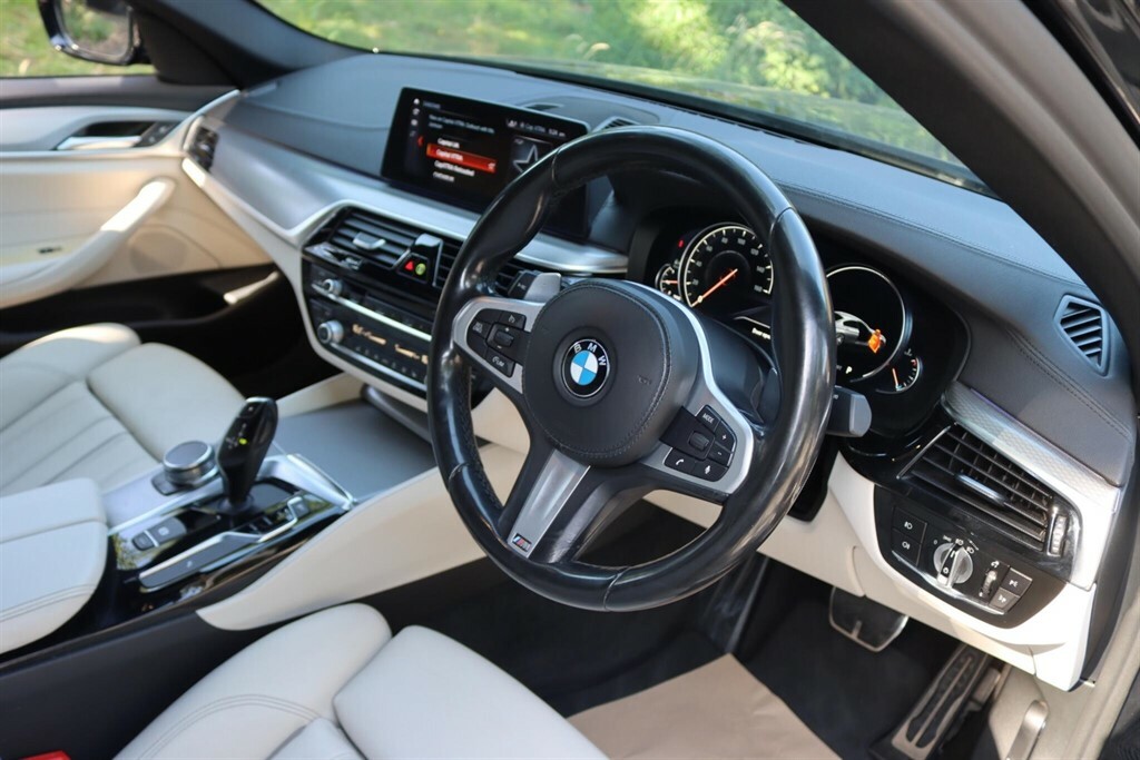 BMW 5 Series  Black #10