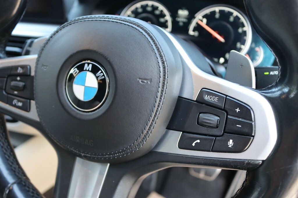 BMW 5 Series  Black #32