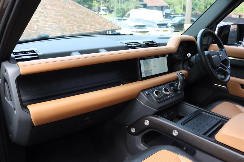 Land Rover Defender 110 3.0 I6 X 4Wd Euro 6 Ss Brown #3
