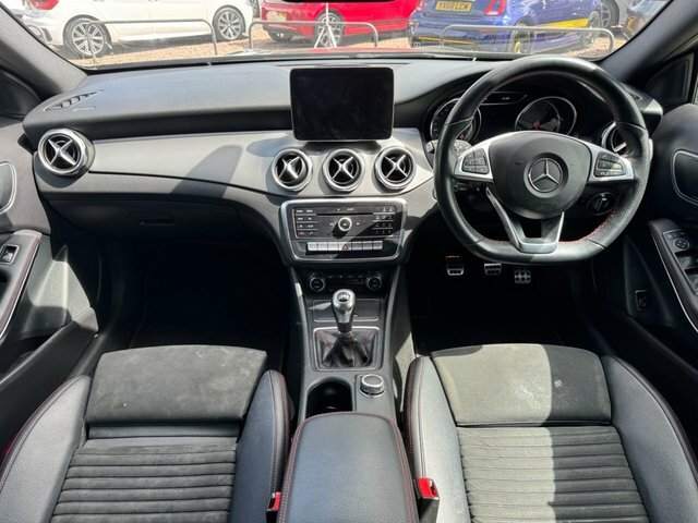 Mercedes-Benz GLA Class 2018 1.6 Gla200 Amg Line Executive Suv Petro LGZ2498 Black #3