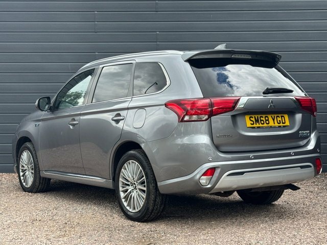 Mitsubishi Outlander 2019 2.4H Twinmotor 13.8Kwh 5Hs Suv Plu SM68YGD Grey #2