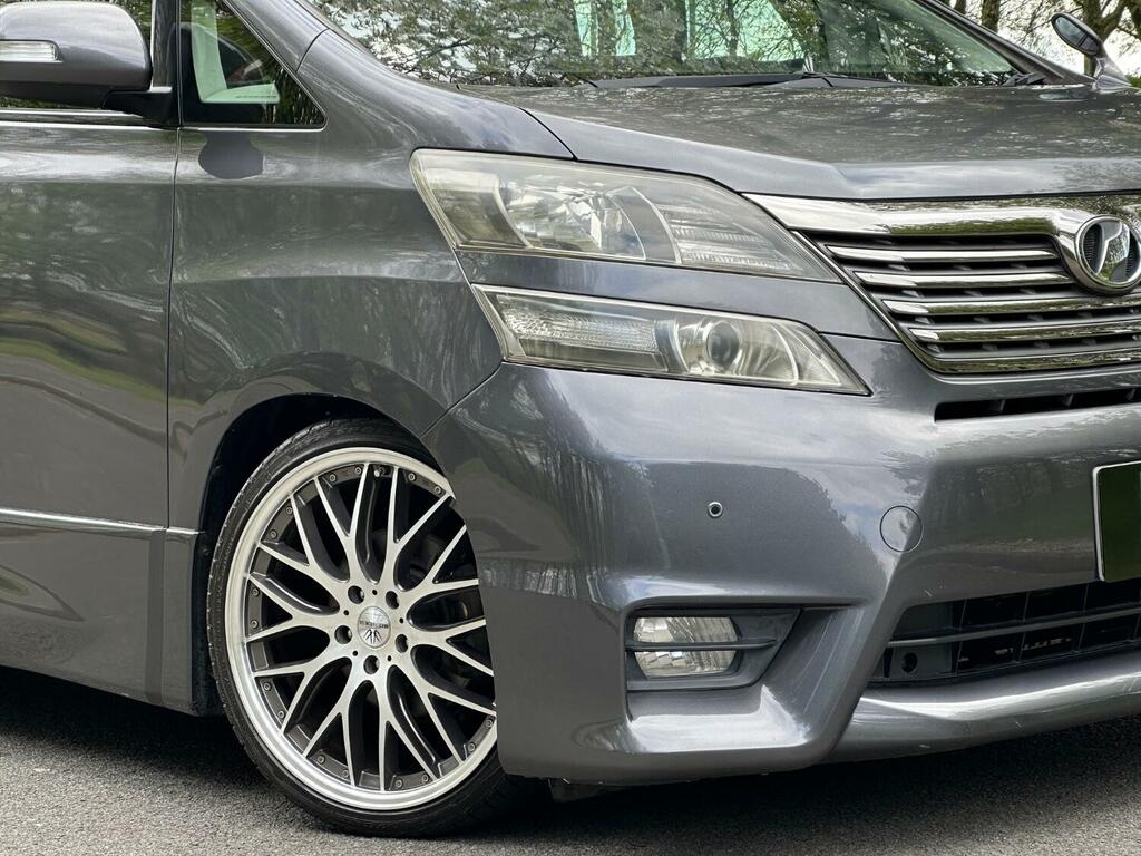Toyota Vellfire Mpv 2.4Z Platinum Selection - Lovely Fresh Import Grey #3