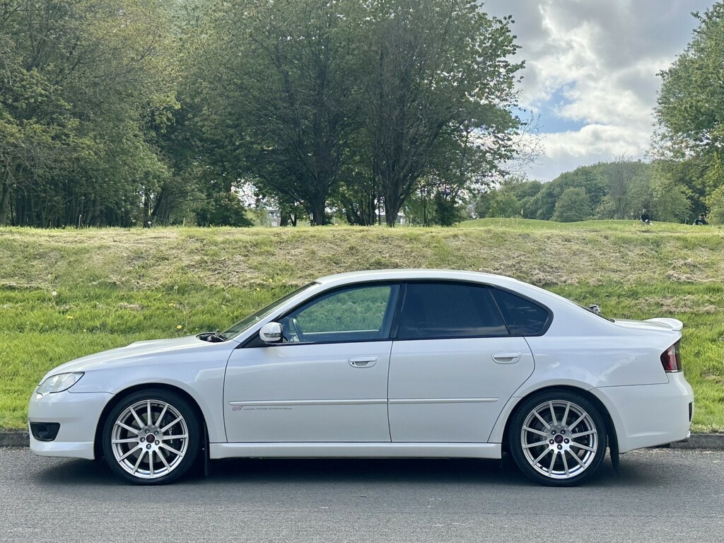 Subaru Legacy 2.0Gt Dit Eyesight Touring Wagon White #18
