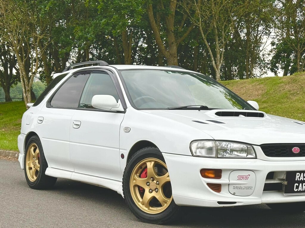 Subaru Impreza Version 5 Wagon White #3