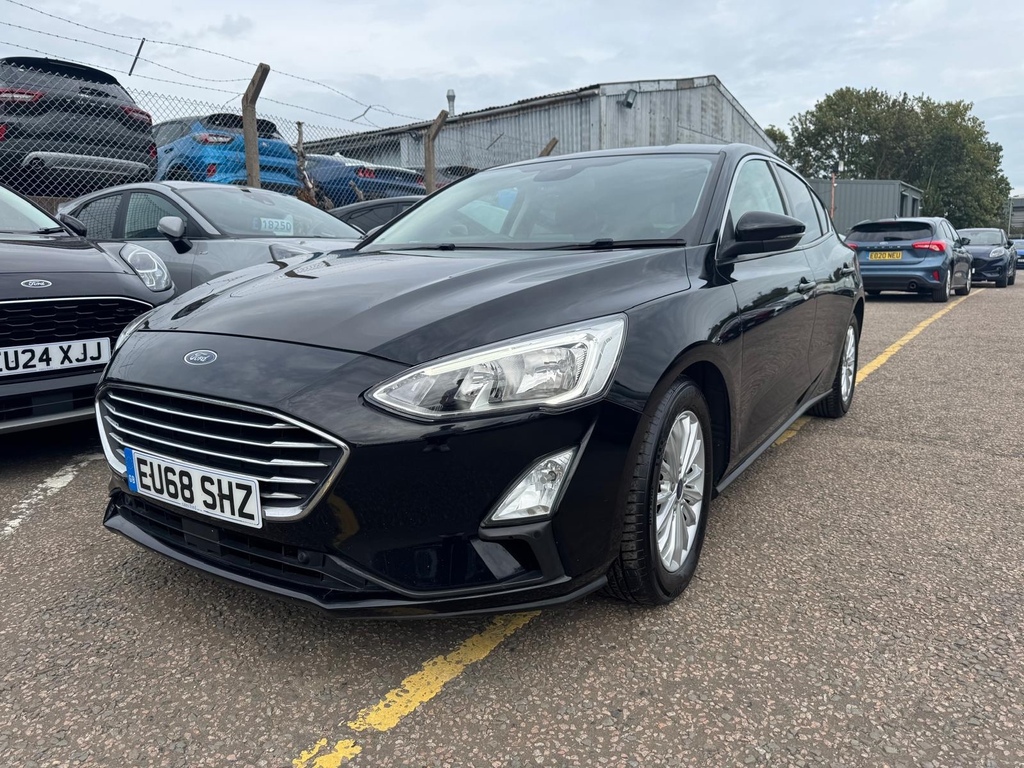 Ford Focus Focus Hatchback 1.0 Ecoboost 125 Titanium EU68SHZ Black #3