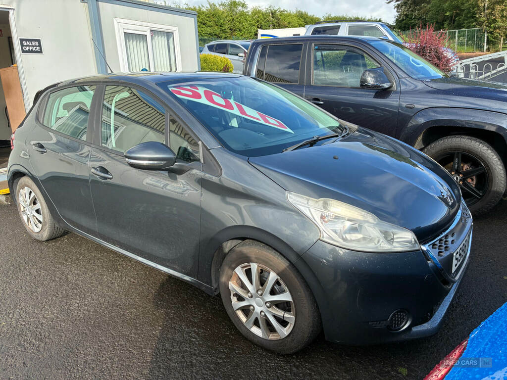 Peugeot 208 1.4 E-hdi Access Egc Grey
