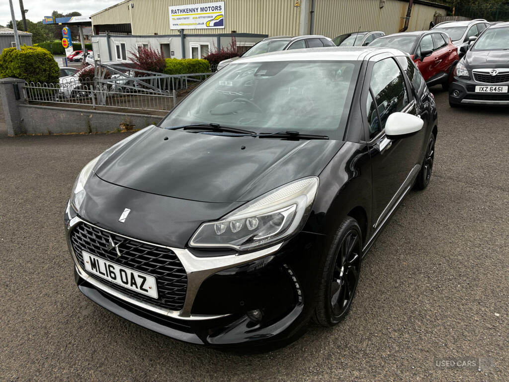 DS DS 3 1.6 Bluehdi 120 Prestige Black