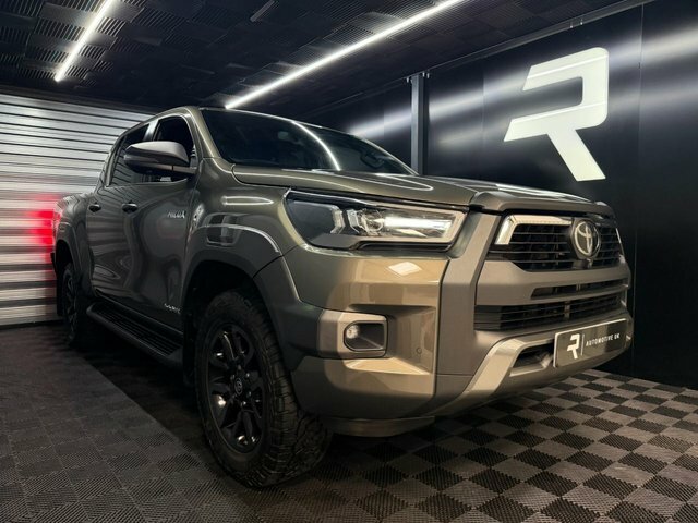Toyota HILUX 2023 2.8 D-4d Invincible X Pickup Double Cab D Brown