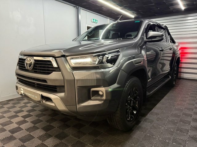 Toyota HILUX 2021 2.8 D-4d Invincible X Pickup Double Cab D Grey #3