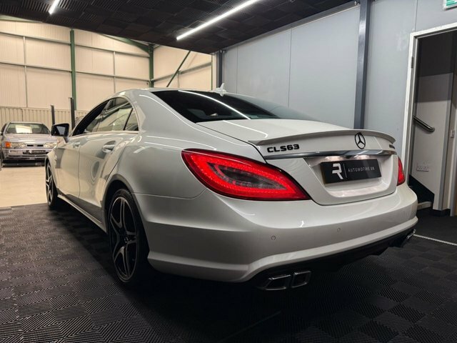 Mercedes-Benz CLS Cls250 Cdi Blueefficiency Amg Black #9