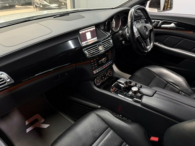 Mercedes-Benz CLS Cls250 Cdi Blueefficiency Amg Black #25