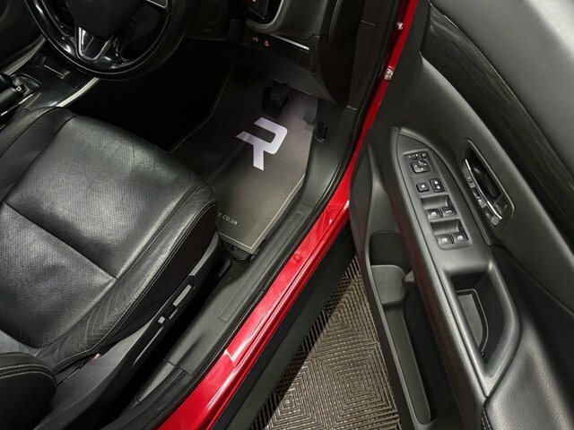 Mitsubishi Outlander 4Hs Silver #25