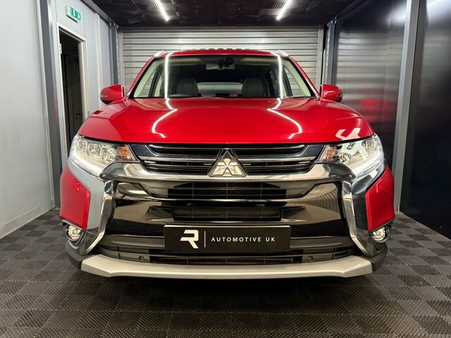 Mitsubishi Outlander 2018 2.2 Di-d 4 Suv 4Wd Euro 6 Red #2