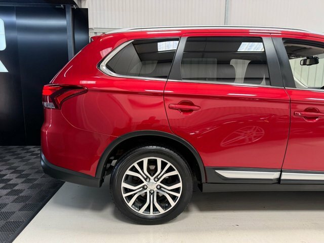 Mitsubishi Outlander 4Hs Silver #70