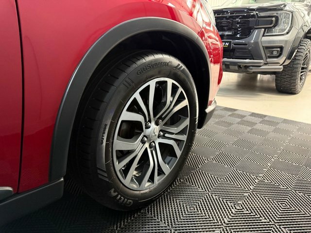 Mitsubishi Outlander 4Hs Silver #34