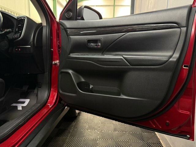 Mitsubishi Outlander 4Hs Silver #27