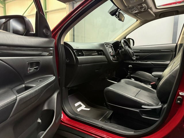 Mitsubishi Outlander 4Hs Silver #31