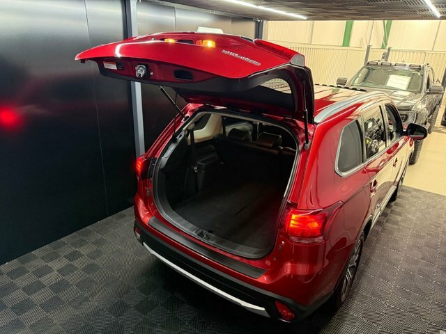Mitsubishi Outlander 4Hs Silver #40