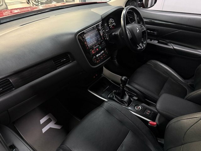 Mitsubishi Outlander 4Hs Silver #60