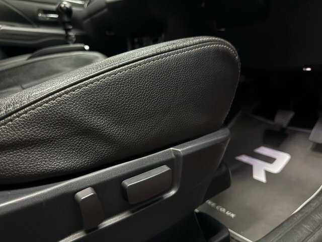 Mitsubishi Outlander 4Hs Silver #26