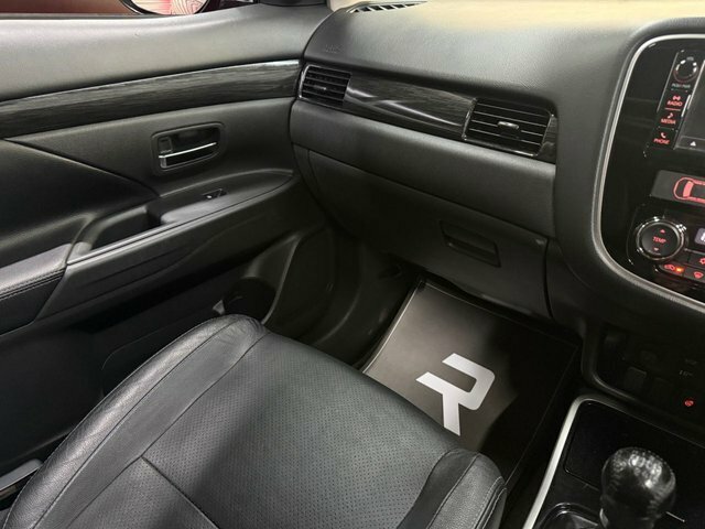 Mitsubishi Outlander 4Hs Silver #48