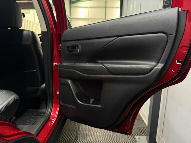 Mitsubishi Outlander 4Hs Silver #28