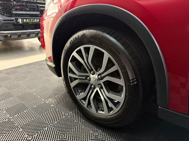 Mitsubishi Outlander 4Hs Silver #32