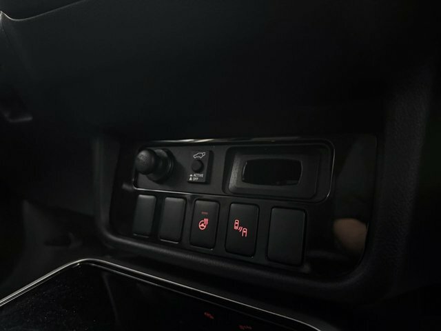 Mitsubishi Outlander 4Hs Silver #58