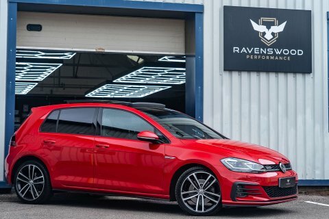 Volkswagen Golf 2.0 Golf Gtd RF19TYO Red
