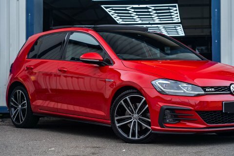 Volkswagen Golf 2.0 Golf Gtd RF19TYO Red #6