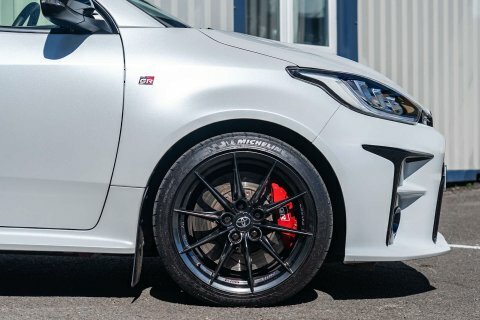 Toyota Yaris Yaris 1.6 Gr VE21XZC White #5
