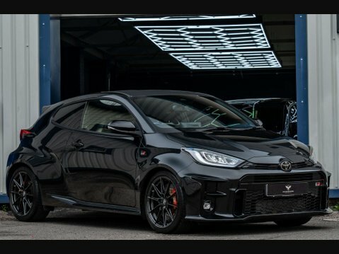 Toyota Yaris Yaris 1.6 Gr KV71XGR Black #6