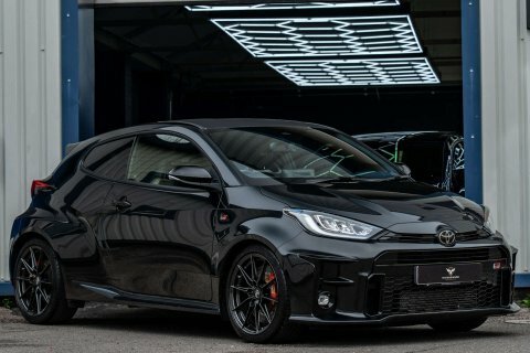 Toyota Yaris Yaris 1.6 Gr KV71XGR Black #2