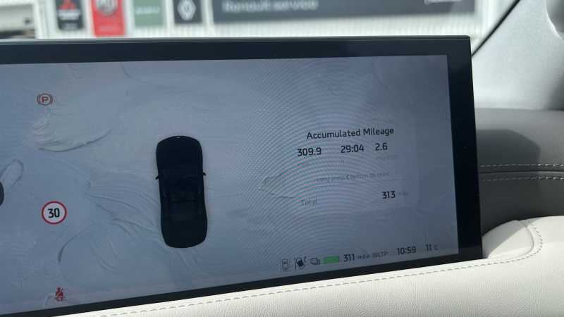 MG IM5 100Kwh Long Range Saloon #31