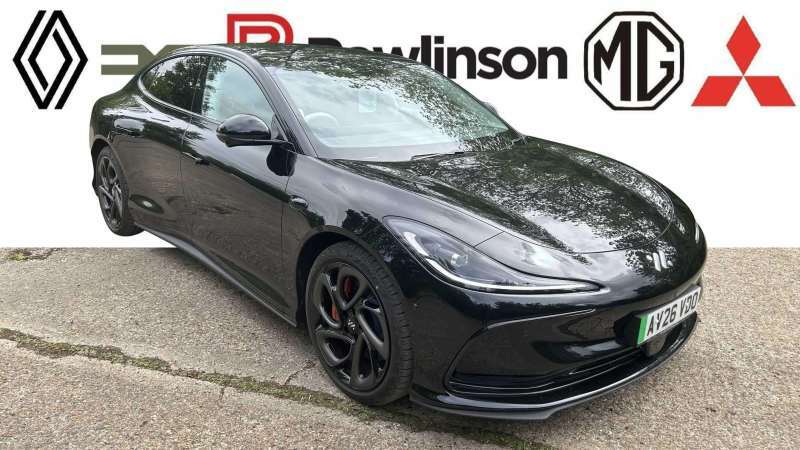 MG IM5 Performance Awd Black